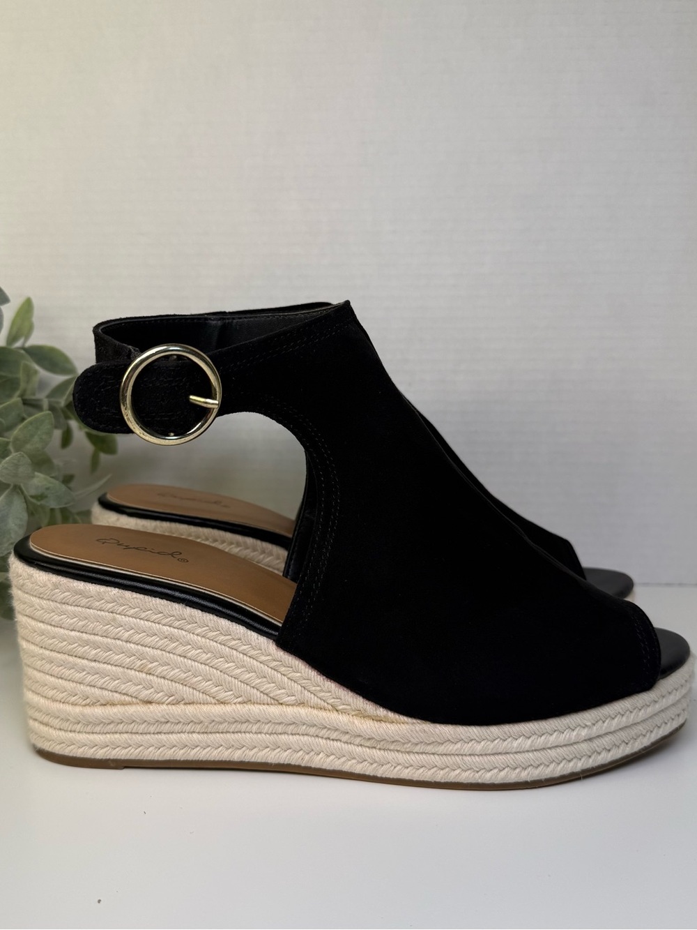 Qupid Caleb Black & Beige Open-Toe Espadrille Wedge Boho Sandals Womens Size 10